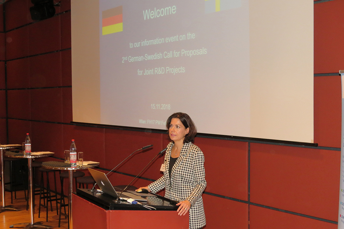 Eröffnung der Infoveranstaltung zur 2. Ausschreibung Deutsch-Schwedische Kooperationen durch Carmen Heidecke (BMWi)